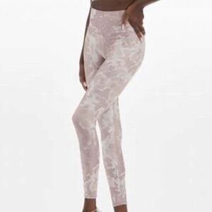 vuori clean elevation leggings S Small